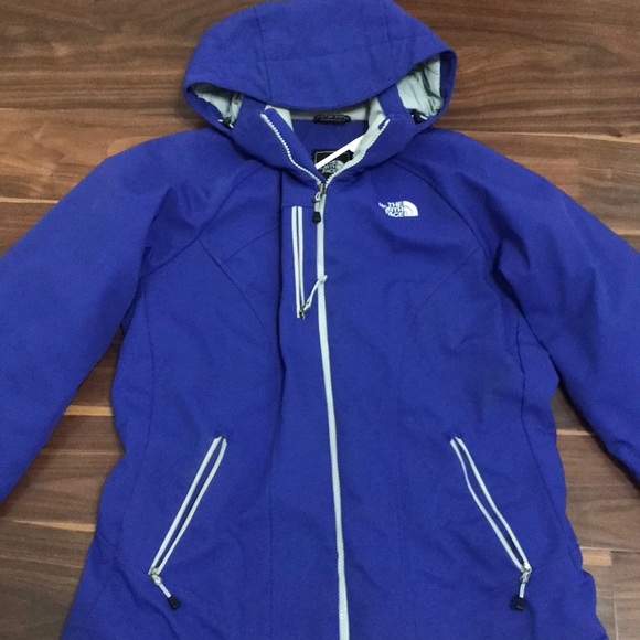 Women’s North Face Jacket - Picture 5 of 7